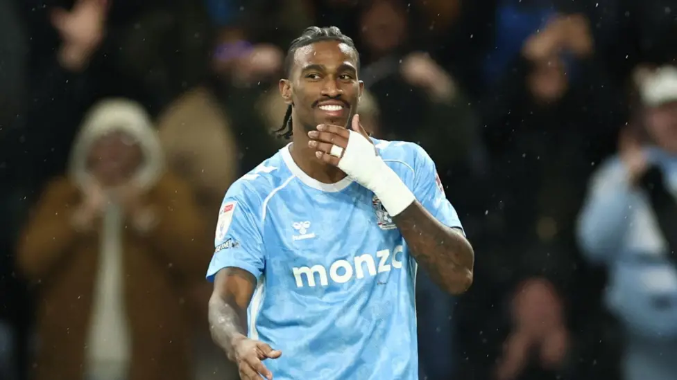 ไรท์ยังคม โคเวนทรีเดินหน้าหนีฝูง