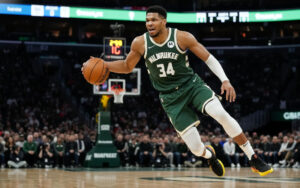 จานนิส แอนเทโทคุนโป ซูเปอร์สตาร์ของ มิลวอกี บักส์