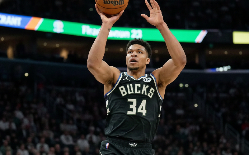 แอนเทโทคุนโป คาดพัก 4-6 สัปดาห์