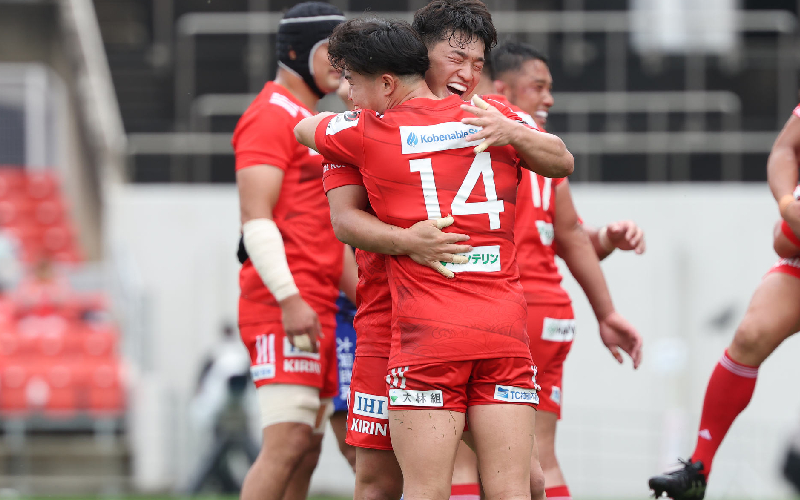 ทีมโคเบลโก โคเบะ สตีลเลอรส์