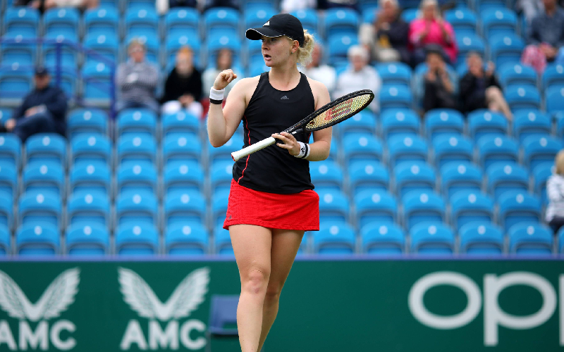 โจนส์เป็นผู้เล่นคนแรกที่คว้าชัยชนะในแมตช์แรกของ WTA 1000